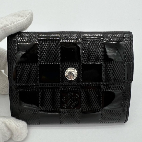 ❌SOLD❌Authentic Louis Vuitton men’s mini card wallet - Picture 3 of 11